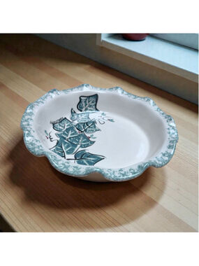 Ellis Pottery Hand Painted Ivy Serving Bowl Texas Studio Pottery Holly & Berries